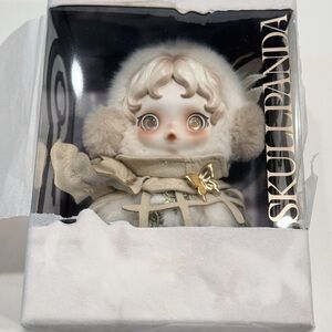 Sold💕Popmart Skullpanda Shanghai Pop-Up Event Exclusive Cage-Uncage Plush Doll